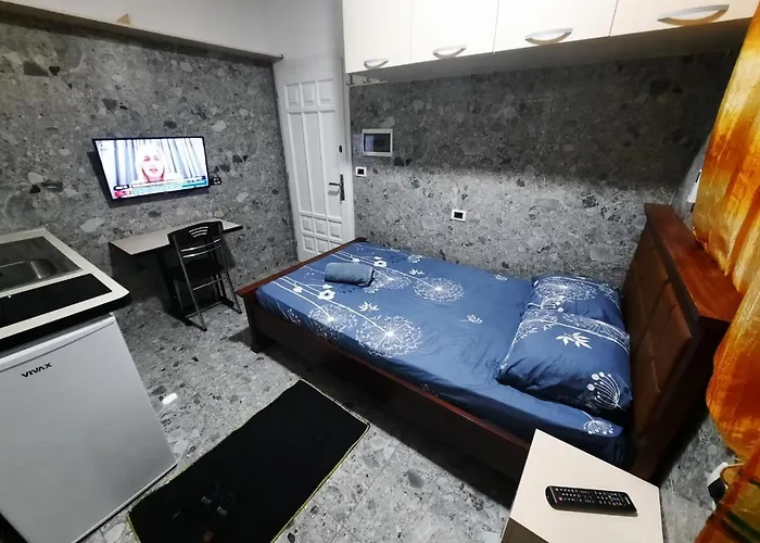 Lovely And Quite Apt. Apartamento Tirana